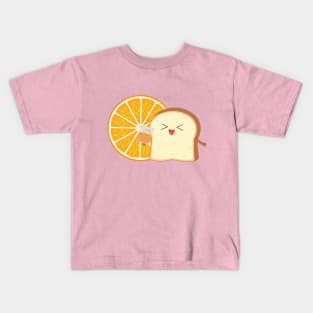 Toast loves orange juice Kids T-Shirt